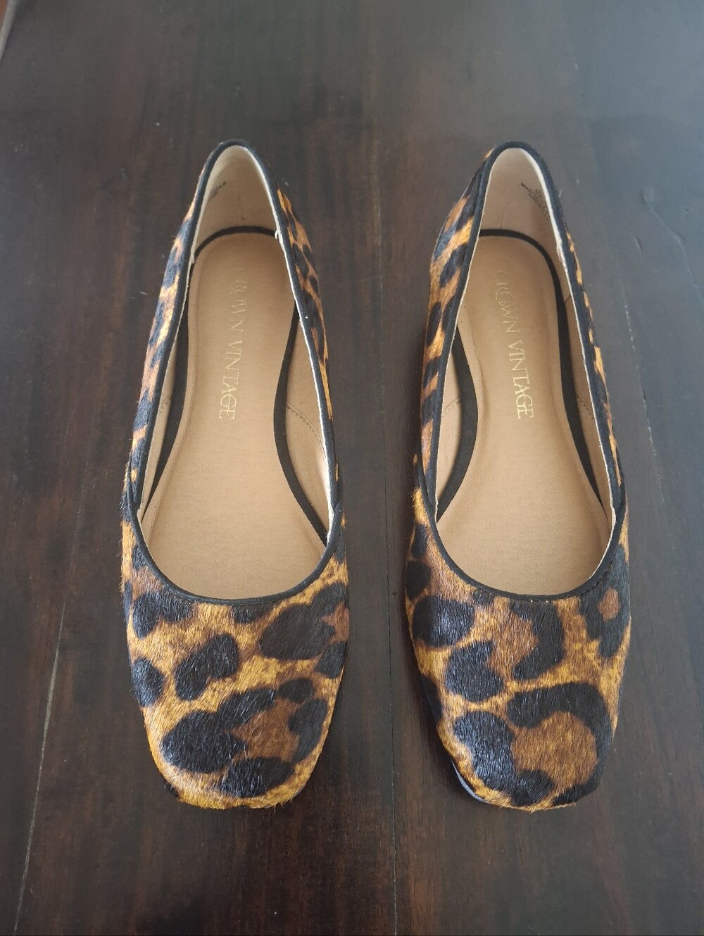 CROWN VINTAGE "Talzie"  Leather Leopard Print Tan Black Flat - Size 6